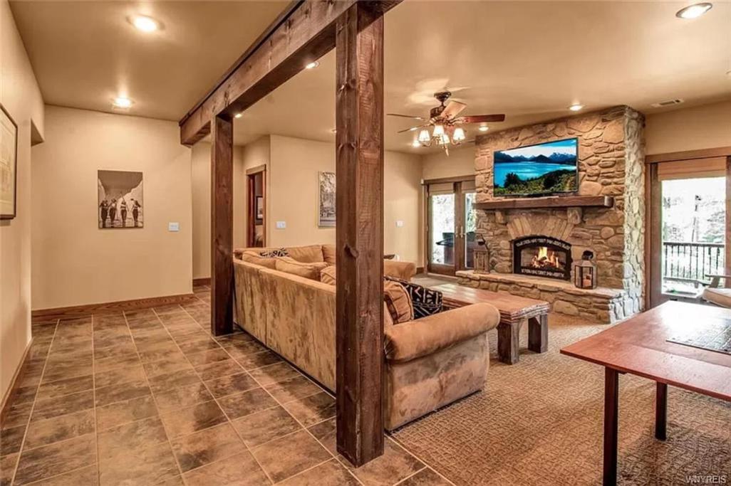 Luxurious Chalet! Hot-Tub, Bonfire & Ideal Location For Skiing & Town Vila Ellicottville Exterior foto